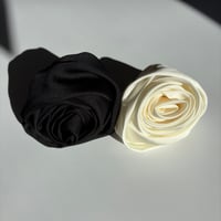 Rose motif shushu
