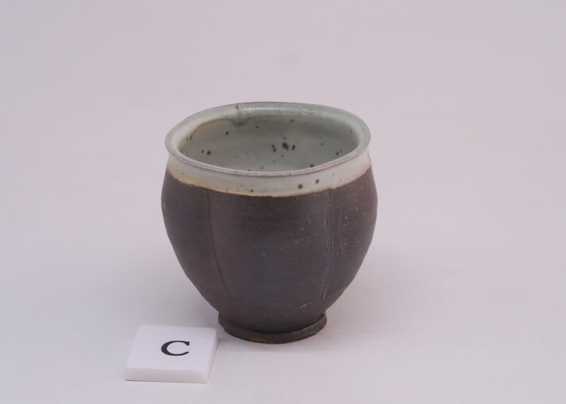 【中里隆】  唐津焼  隆太窯  瓜形湯呑 中里隆】 唐津焼 隆太窯 瓜形湯呑 - メルカリ