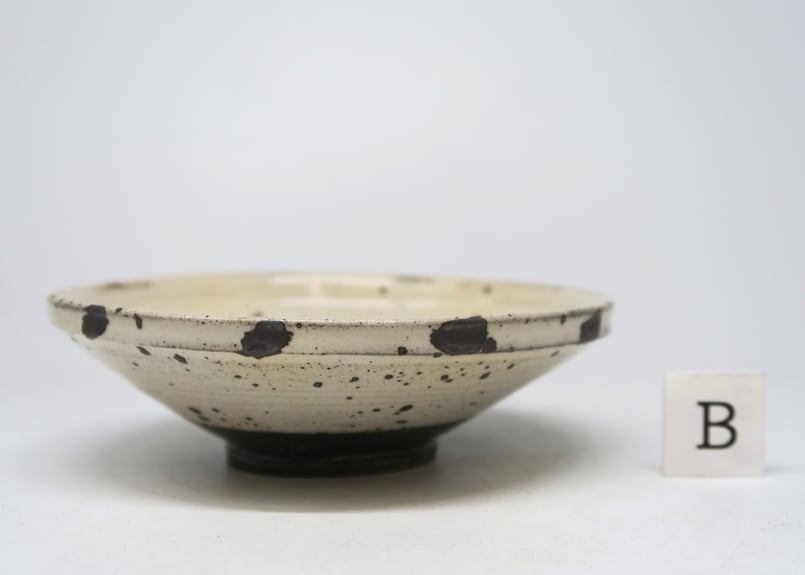 唐津絵粉引皿 （隆 作） | 隆太窯 shop