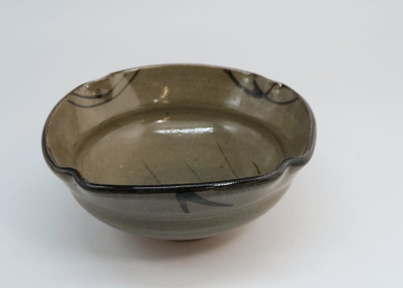 絵唐津四方鉢 （太亀 作） | 隆太窯 shop