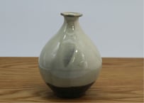 唐津粉引徳利　（太亀 　作）