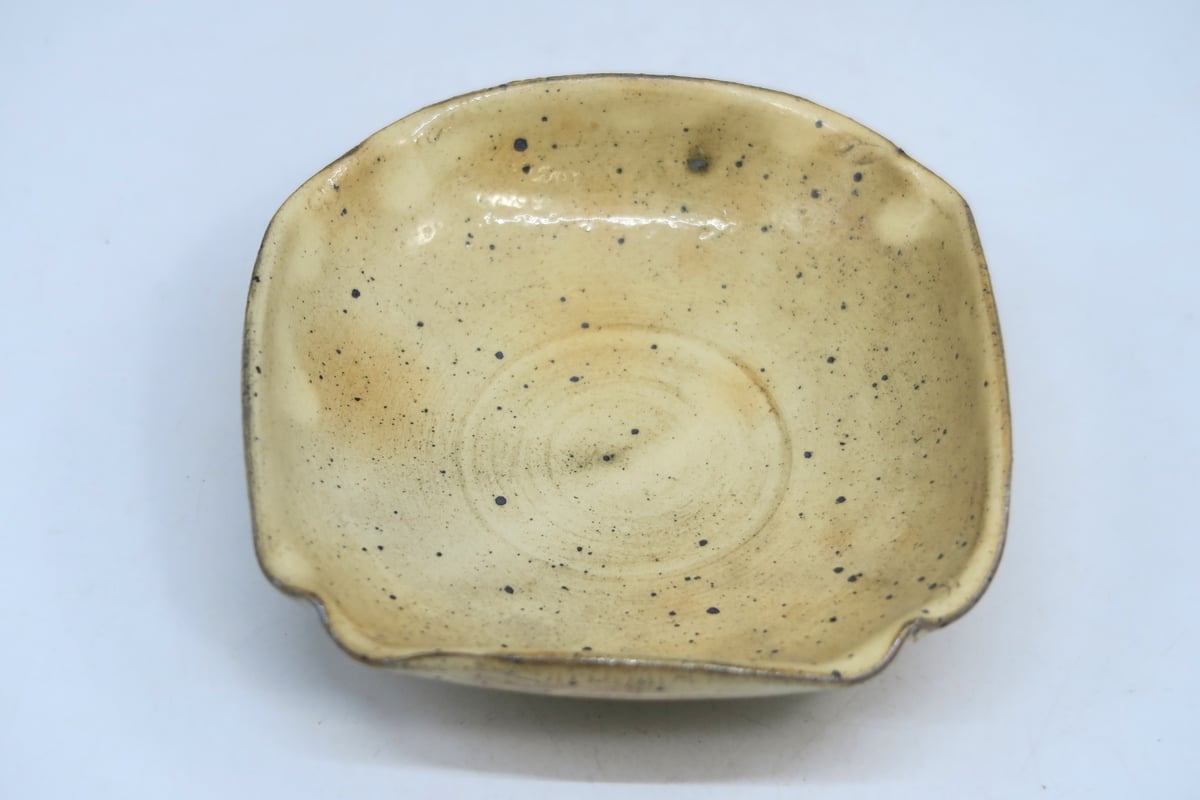 唐津粉引四方皿 （隆 作） | 隆太窯 shop