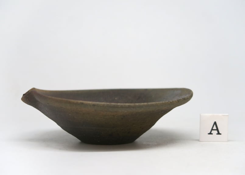 唐津南蛮片口向附 （隆 作） | 隆太窯 shop