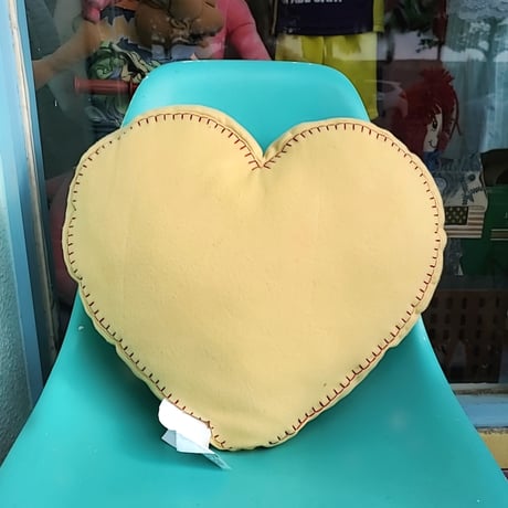イエロー♡ハートクッション♡￥5140- →￥4400-