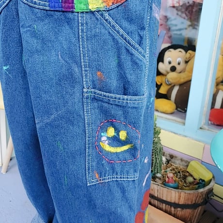 ギター弾きの花柄オーバーオール🌈