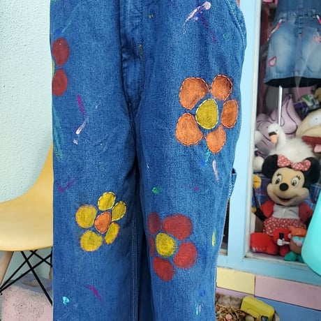 ギター弾きの花柄オーバーオール🌈