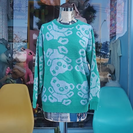 クマさんコロコロニット