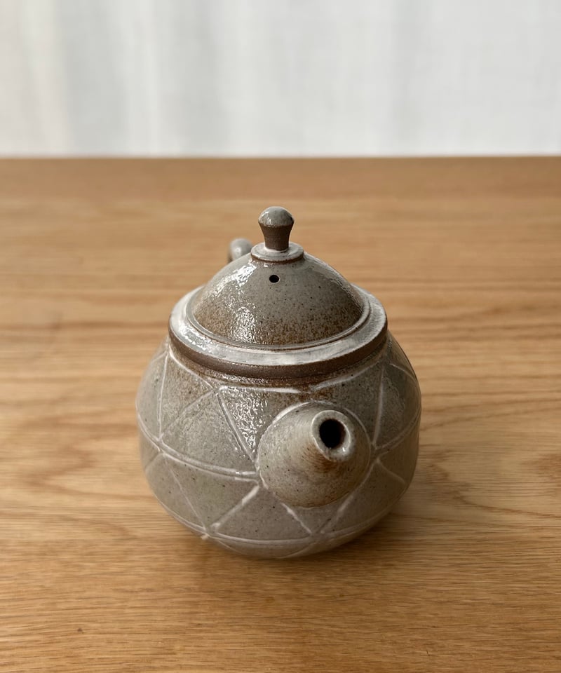 小北條 Kohokujo／MWL ＃251 アナナス灰釉茶注（190ml） | MWL STORE