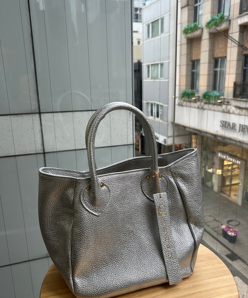 【Mize】おおばせいほう ジャーマンシュリンク ブラックトート 神戸 MARINEDAY / PLUM・プラム カウ シュリンクレザーバッグ