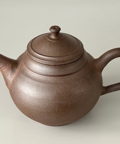 常滑焼　三代山田陶山作　紫砂　朱泥　漢詩梅文　急須　箱蓋無し　V　R7121 常滑焼 三代山田陶山作 紫砂 朱泥 漢詩梅文 急須 箱蓋無し