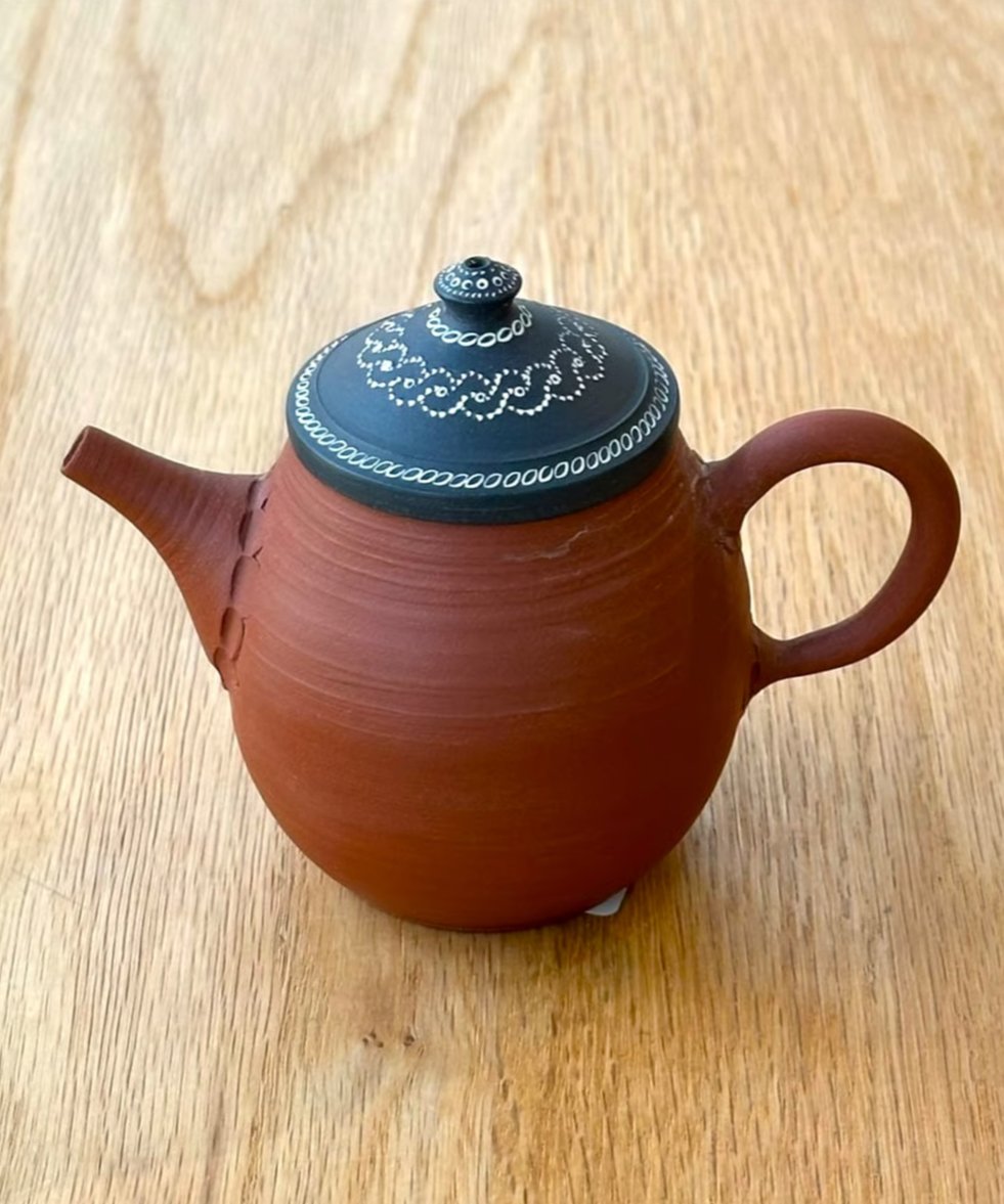 小北條 Kohokujo／＃22 朱泥象嵌 印籠蓋後手茶注・黒蓋（約120ml