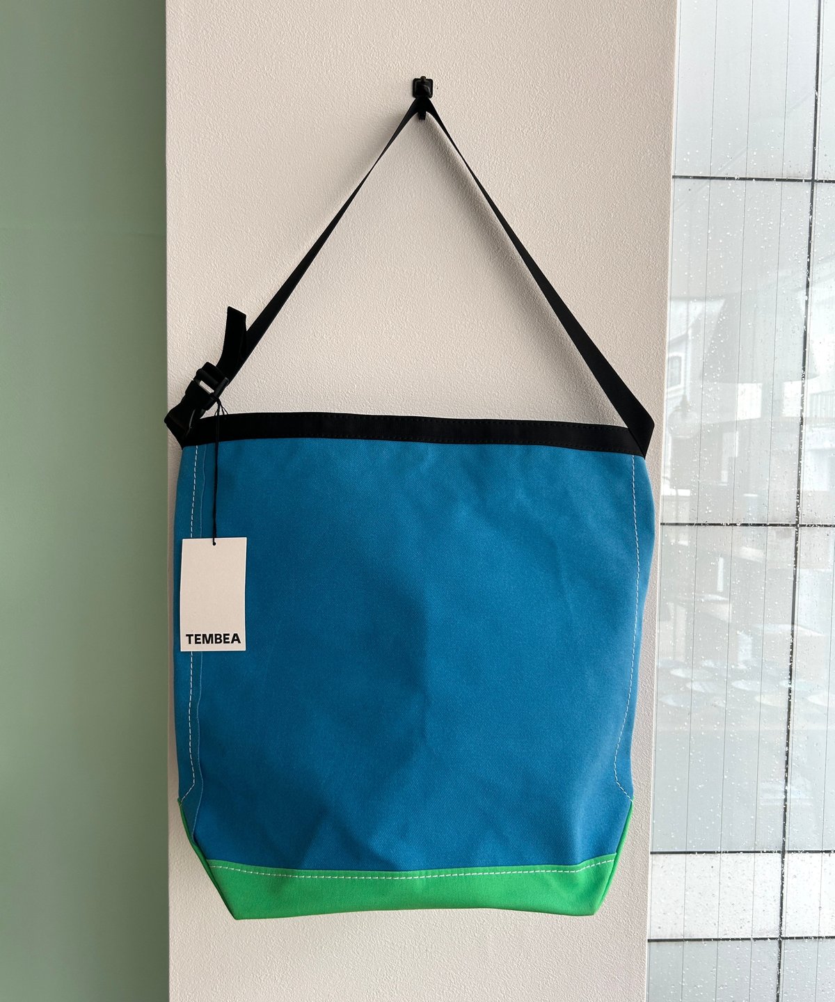 TEMBEA／ROLL TOP TOTE （BLUE/KELLY） | MWL STORE