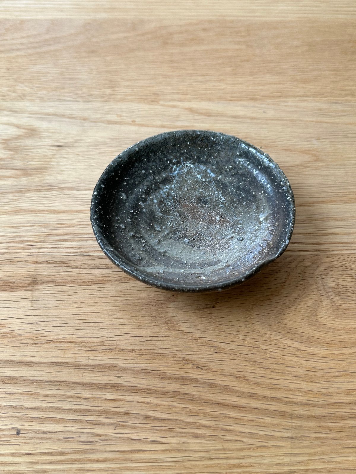 菓子器 (刷毛目 : 秀逸作品) 利茶土 ミルグリム (外国人 陶芸家) 真作 菓子器 (刷毛目 : 秀逸作品) 利茶土 ミルグリム (外国人 陶芸家) 真作