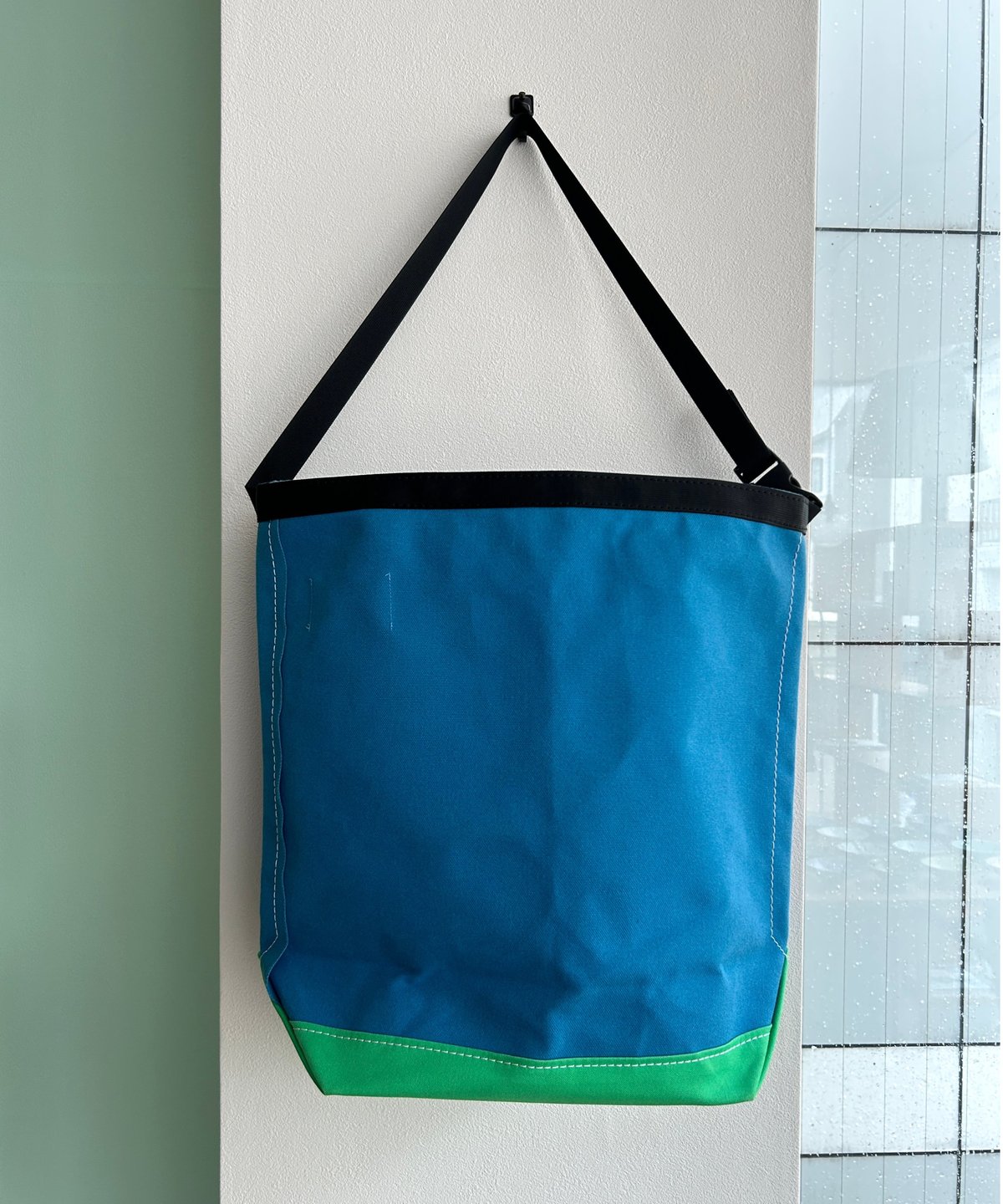 新品TEMBEA 別注 ROLL TOP TOTE SHEEP SILKY TEMBEA／ROLL TOP TOTE （BLUE/KELLY） | MWL STORE