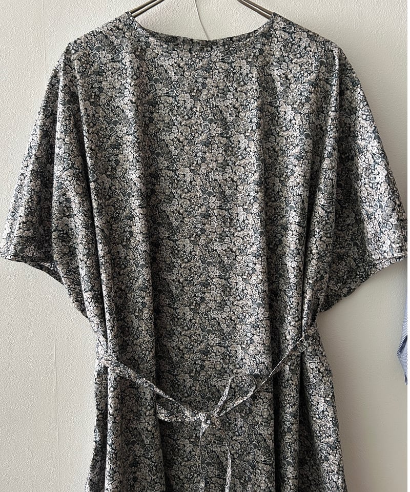 utilité / リバティ・フレンチスリーブワンピース（Chive) | MWL STORE