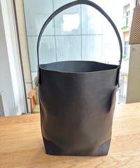 TEMBEA ／BAGUETTE TOTE M  （SHRINK LEATHER）