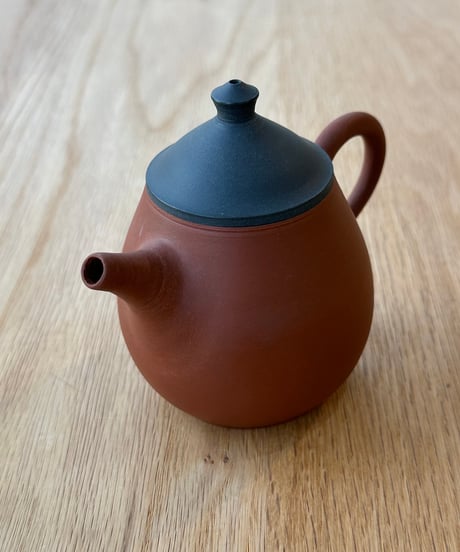 小北條 Kohokujo／＃24 朱泥 印籠蓋後手茶注・黒蓋（約120ml）