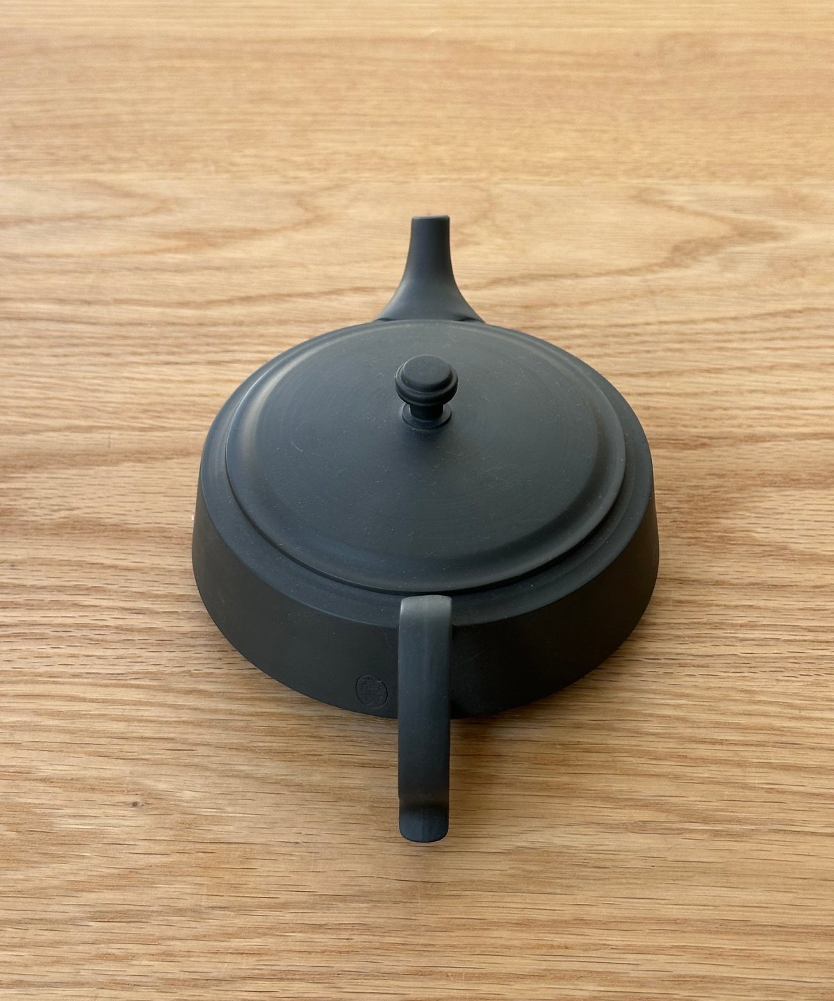 磯部商店・高資陶苑 TAKASUKE (Kuro 後手急須) | MWL STORE
