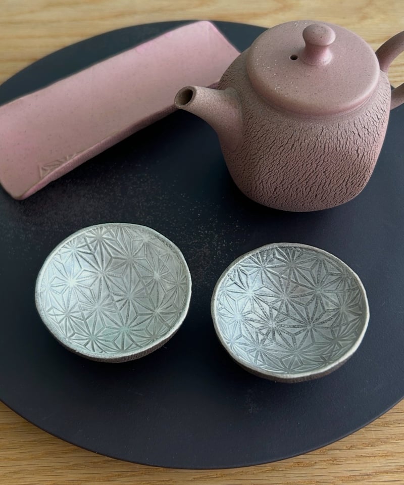 甚秋陶苑／嵐絞り印籠蓋茶注5角形・桃色 | MWL STORE