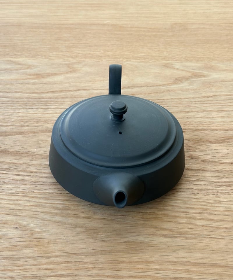 磯部商店・高資陶苑 TAKASUKE (Kuro 後手急須) | MWL STORE