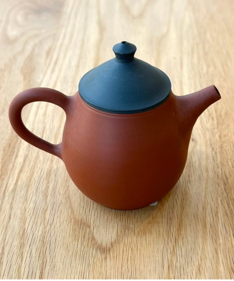 アンティーク朱泥 小北條 Kohokujo／＃24 朱泥 印籠蓋後手茶注・黒蓋（約140ml） | MWL STORE