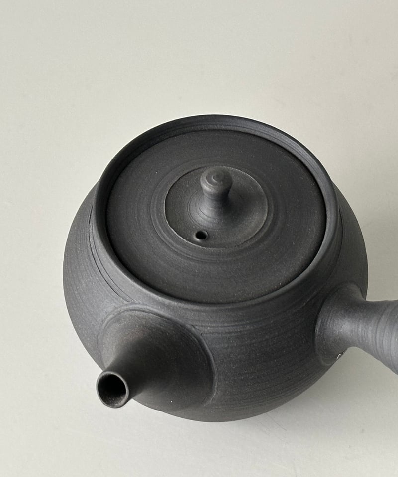 小北條 Kohokujo／MWL＃2 朱泥急須（黒 炭化）（150ml） | MWL STORE