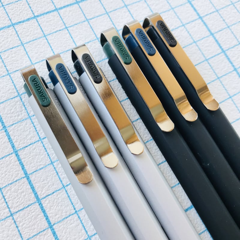 愛子さまのお印五葉つつじ　ストラップとボールペン 002005000022.jpg