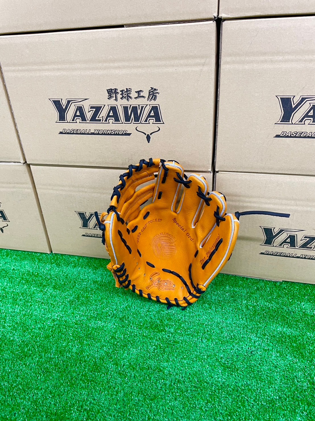 久保田スラッガー 軟式内野手用店舗別注グラブ KSN-T51 | ヤザワ 久保田スラッガー 軟式内野手用店舗別注グラブ KSN-T51 | ヤザワ