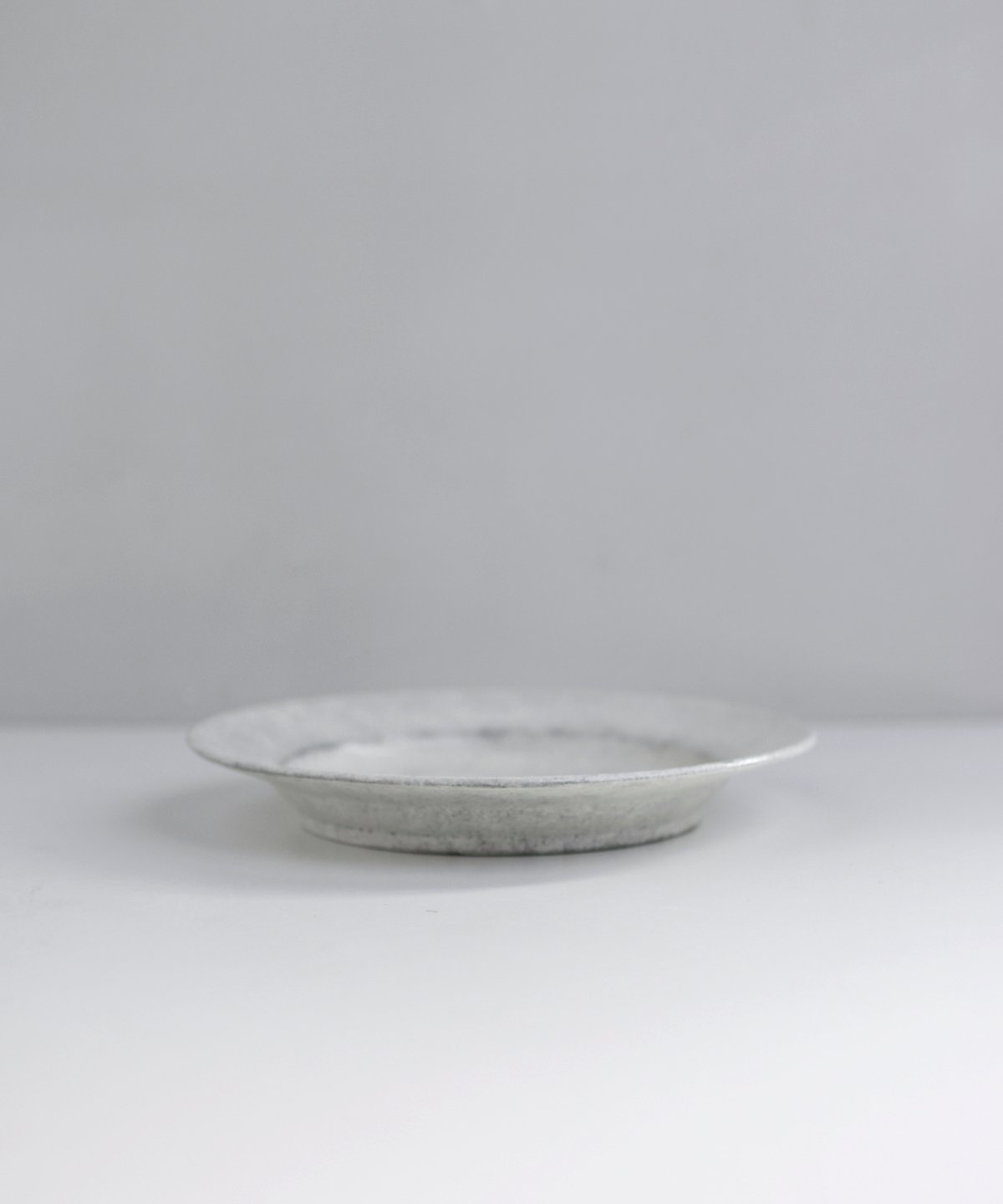 戸塚佳奈 / rim plate Φ25cm | Taine Online Store