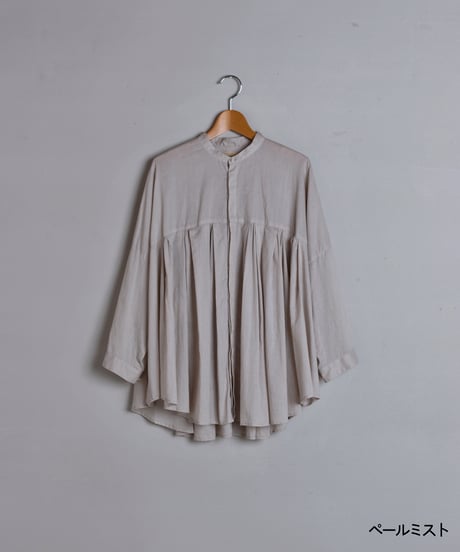 suzuki takayuki / tucked cape blouse