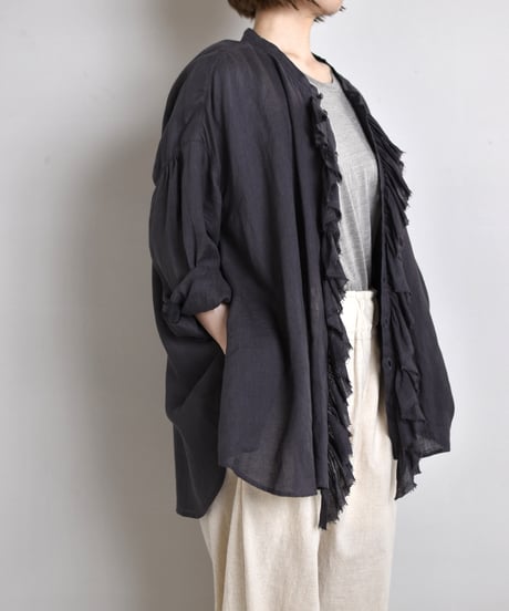suzuki takayuki / ruffled blouse