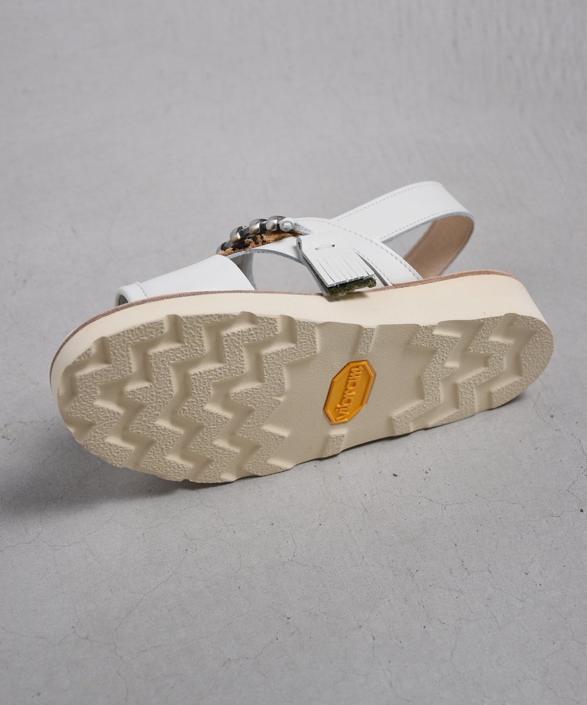 WONDER FULL LIFE / UNCLE HOLDER SANDAL(WHITE) |
