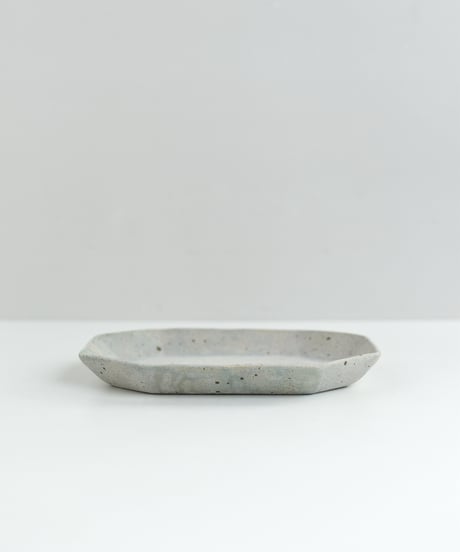 水谷智美 / 隅切り皿