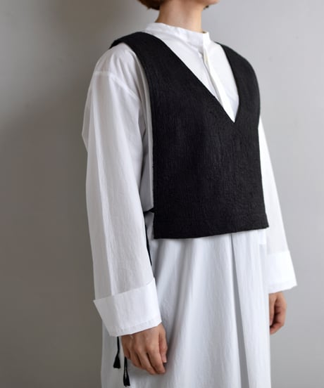 COUNTERPOINT / HAND EMBROIDARY QUILT SHORT GILET - Drawing by Lena Fujimoto -