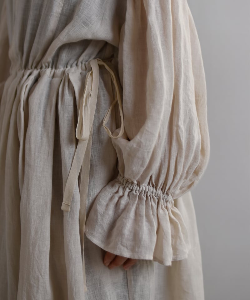 suzuki takayuki / bishop-sleeve dress | Taine O