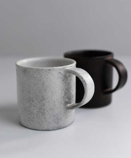 戸塚佳奈 / mug