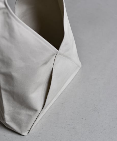 Kamaroʼan  /    Woven Triangle Bag 58 【Natural Handle】