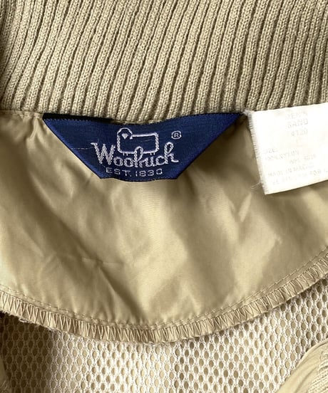 80's Woolrich nylon jacket.