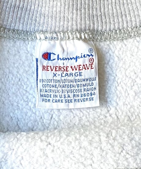 90's Champion reverse weave cut off sweat.