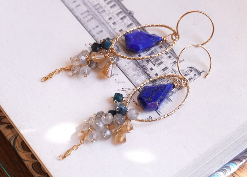 Kaya　ラピスラズリ　ロゼンジカービングチャーム　14kgf　他 ラピスラズリ、シトリン、トルマリンインクォーツ k14GFフックピアス