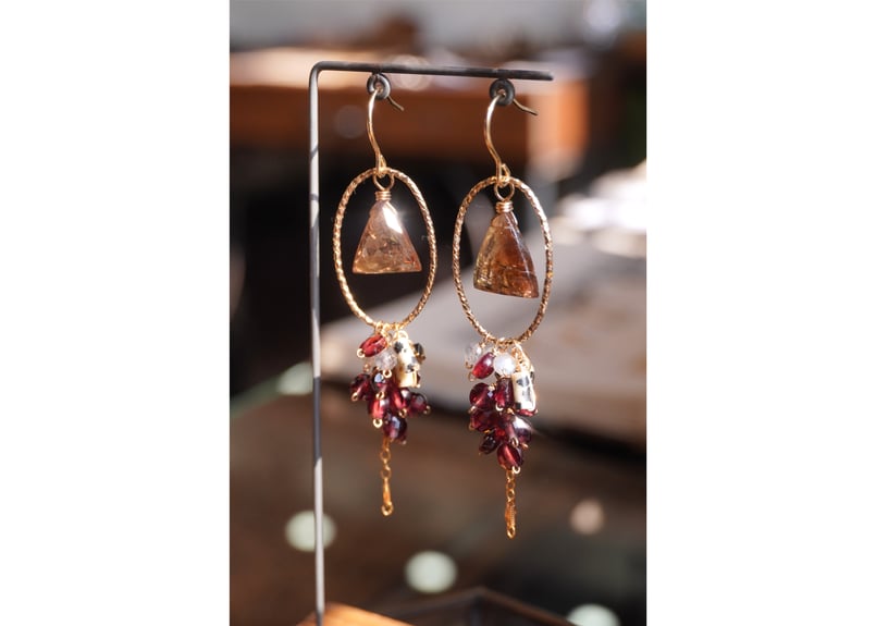 ガーネット、アンダルサイト k14GFフックピアス | zuro jewelry