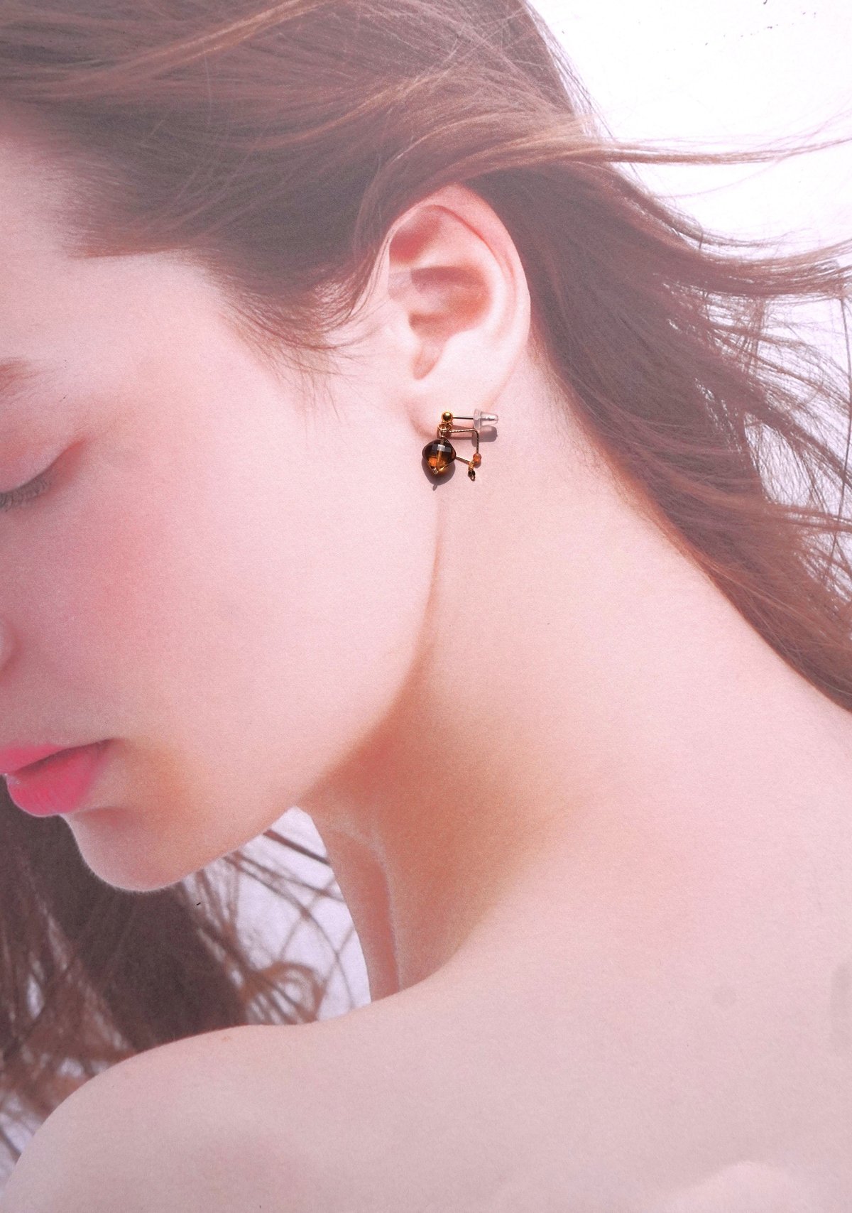 ブランデークォーツ、ヘソナイトガーネット ピアス | zuro jewelry