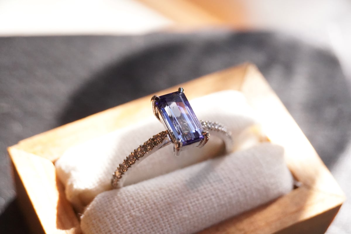 タンザナイト、ダイヤモンド Ptリング | zuro jewelry