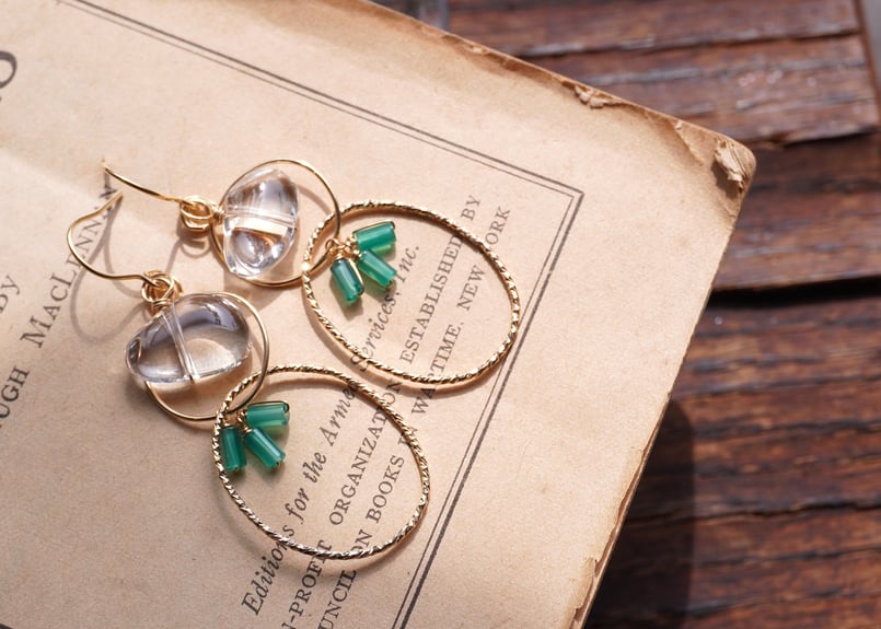 クリスタル、グリーンオニキス k14GFフックピアス | zuro jewelry