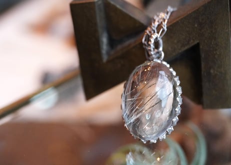 サゲニティッククォーツ　SILVERネックレス