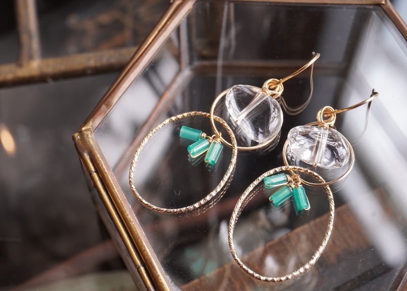 クリスタル、グリーンオニキス k14GFフックピアス | zuro jewelry