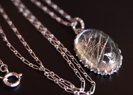 サゲニティッククォーツ　SILVERネックレス