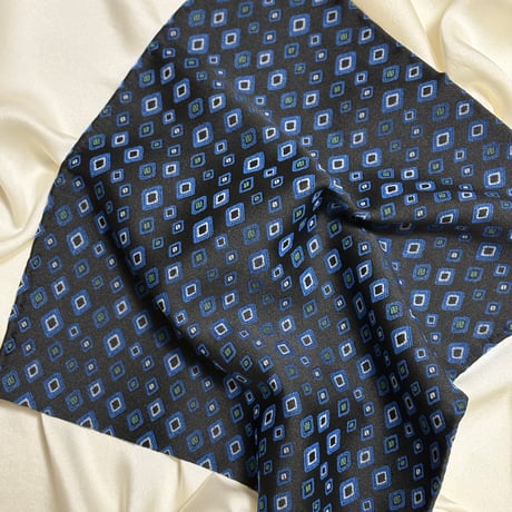 ジョルジオアルマーニ | STORES