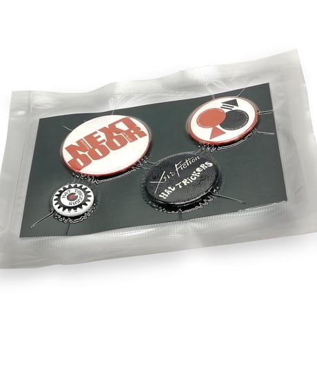 XERO FICTION×HAT TRICKERS『NEXT DOOR』BADGES SET-A