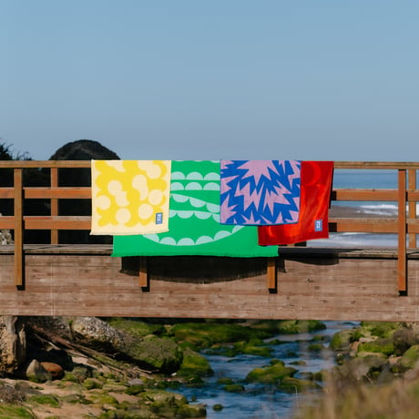 " VOLVER ” XL home towel - DROPS